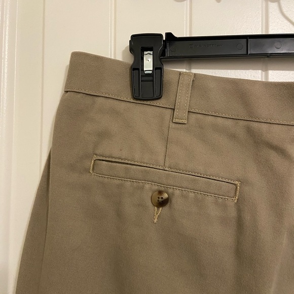 NWOT Van Heusen men’s tan khaki dress pants size 38/32 - Picture 5 of 7